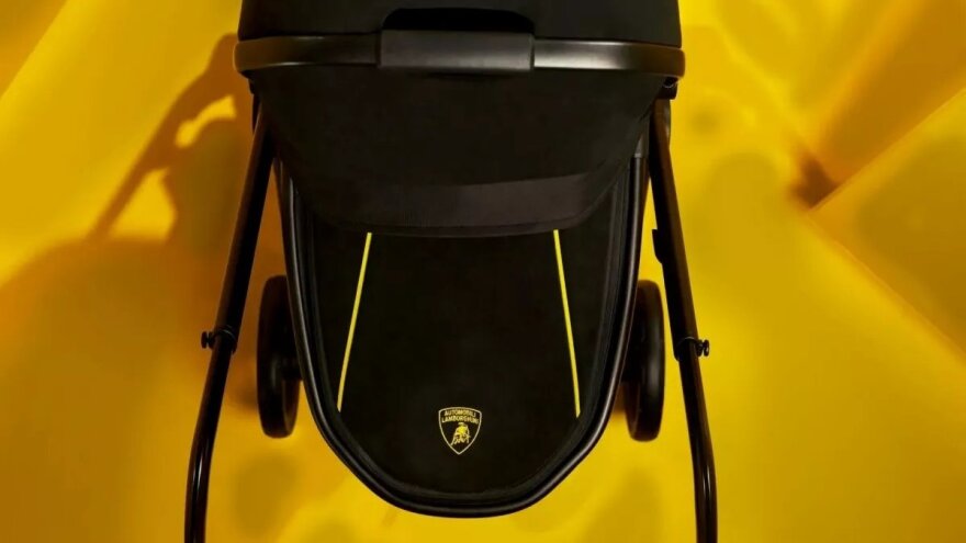 Τα μωρά λατρεύουν την Lamborghini
