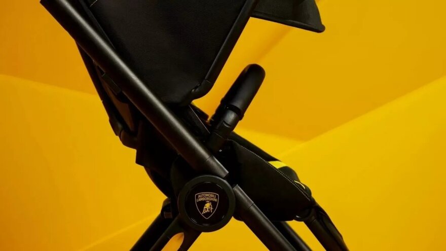 Τα μωρά λατρεύουν την Lamborghini
