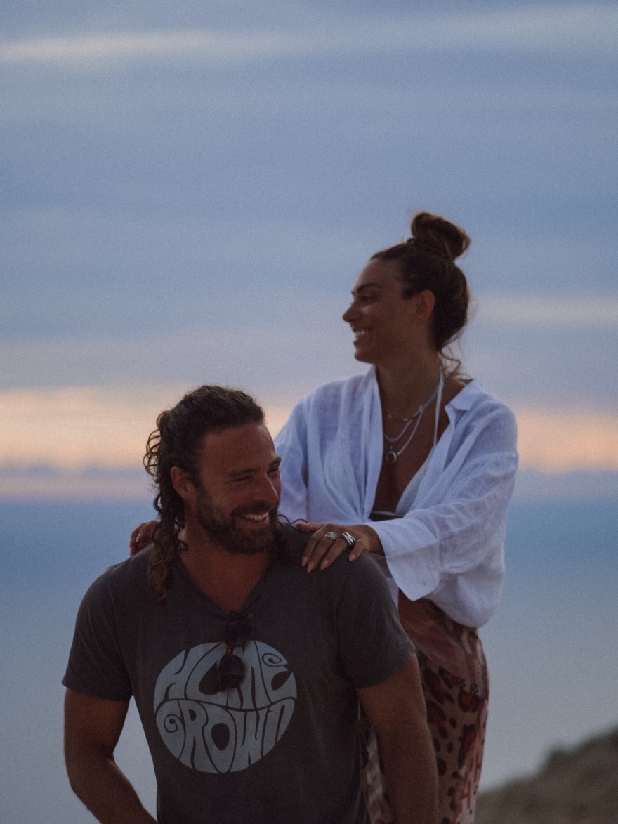 Η Ευρυδίκη Βαλαβάνη και ο Γρηγόρης Μόργκαν γιόρτασαν δύο χρόνια γάμου: Και αν με ρωτούσαν ξανά, σε κάθε εκδοχή της ζωής μου πάντα εσένα θα διάλεγα
