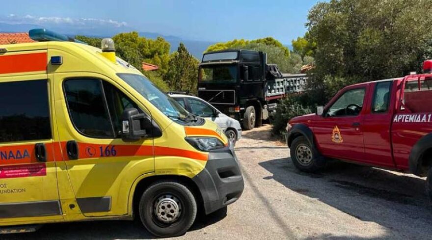 Μπουλντόζα αναποδογύρισε στην Βορινέζα Αρτέμιδας, σώος ο χειριστής, δείτε βίντεο και φωτογραφίες