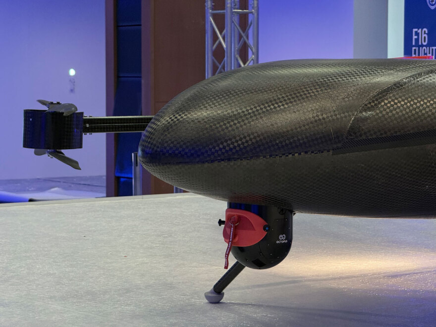Drones, «Ασπίδα του Αχιλλέα», προσομειωτές, εκπαίδευση των στελεχών στο περίπτερο του ΥΠΕΘΑ στην 90η ΔEΘ, δείτε φωτογραφίες