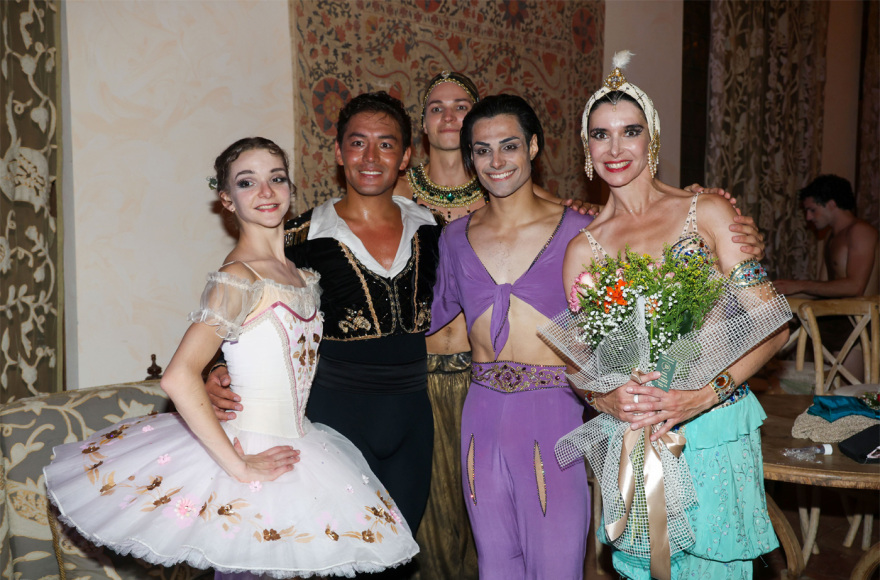 Με μεγάλη επιτυχία πραγματοποιήθηκε το GRAND BALLET GALA στο Nasioutzik Mansion
