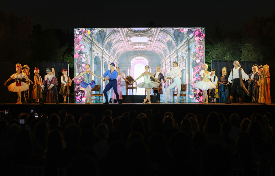 Με μεγάλη επιτυχία πραγματοποιήθηκε το GRAND BALLET GALA στο Nasioutzik Mansion