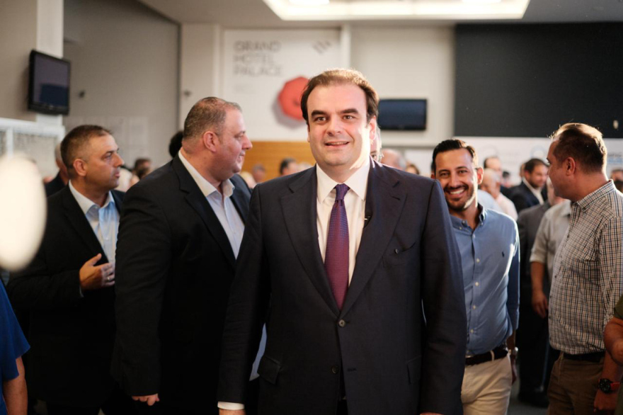 Ο Πιερρακάκης εξήγησε πώς διαμορφώθηκε το πλεόνασμα που επιτρέπει τις παροχές της ΔΕΘ, δείτε φωτογραφίες