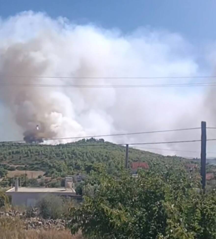 Φωτιά σε δασική έκταση στην Τανάγρα μετά την πτώση του Phantom στο Athens Flying Week, ήχησε το 112