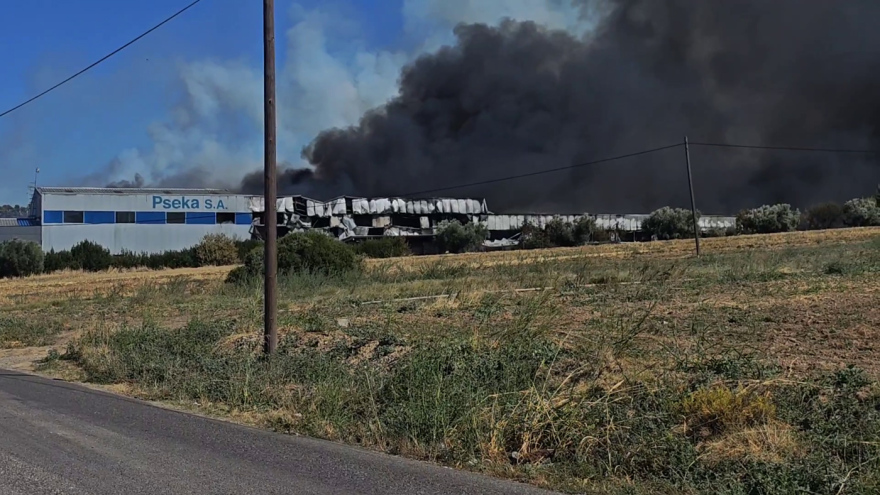 Φωτιά σε δασική έκταση και επιχείρηση στην Τανάγρα μετά την πτώση του Phantom στο Athens Flying Week, ήχησε το 112