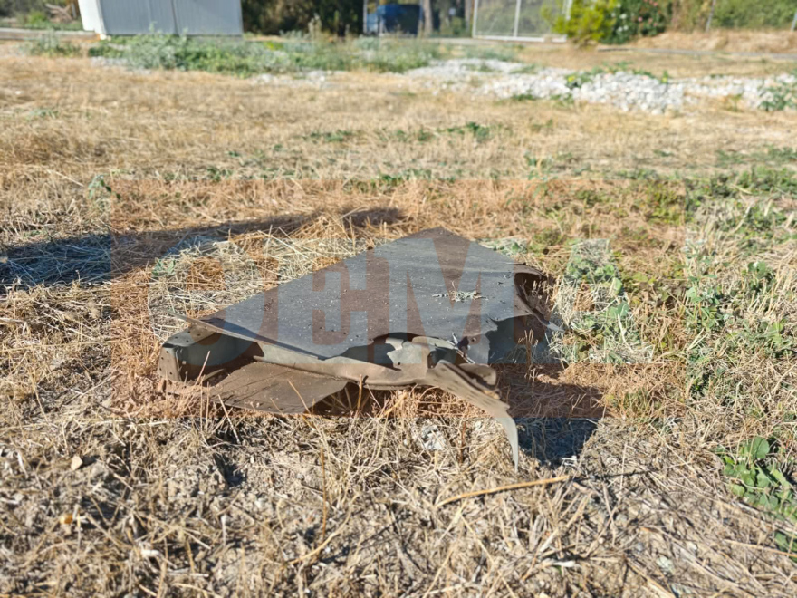 Δύο τραυματίες από τα θραύσματα του μοιραίου Phantom που συνετρίβη, εκσφενδονίστηκαν σε μεγάλη απόσταση από το σημείο της τραγωδίας, δείτε εικόνες