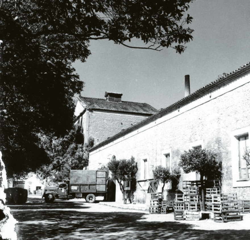 Κτήμα Καμπά - Από τον «Μαυρογιαλούρο» και τα αμπέλια στη νέα εποχή με σπίτια, γραφεία και ξενοδοχείο