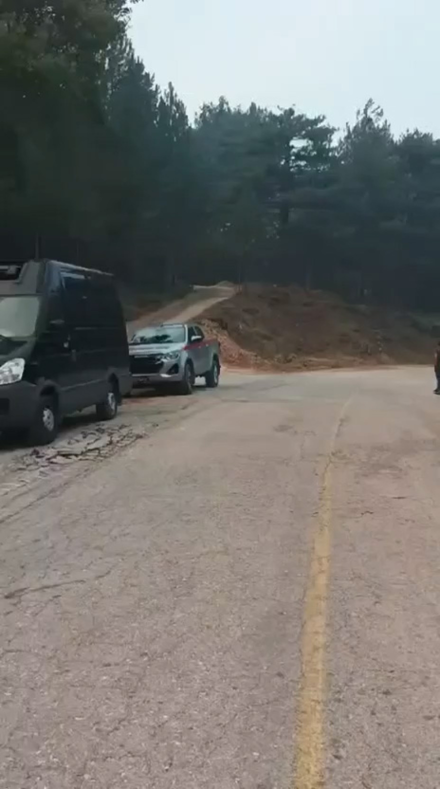 Η μάχη των δασοκομάντος με τις φλόγες στην Κόνιτσα, καλύτερη η εικόνα της πυρκαγιάς, δείτε βίντεο και φωτογραφίες