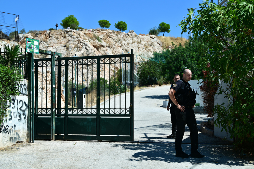 Ένα άστοχο σουτ αποκάλυψε τα ανθρώπινα οστά στην Κυψέλη, τι λέει ο άνθρωπος που τα εντόπισε