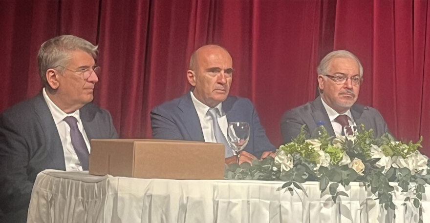 Φλωρίδης από Σύρο: «Η Δικαιοσύνη μπήκε οριστικά σε ταχύτητες που ξεπερνούν τα αναμενόμενα» - Συζήτηση εφ' όλης της ύλης για τα προβλήματα των δικαστών 
