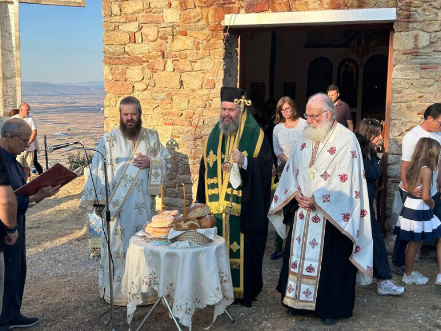 Η Ύψωσις του Τιμίου Σταυρού, τι προβλέπει η αυστηρή νηστεία της 14ης Σεπτεμβρίου