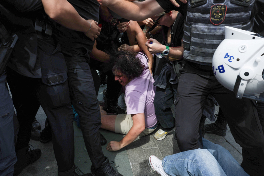 Πάνω από 150 συλλήψεις σε επιχείρηση κατά της ΛΟΑΤΚΙ+ κοινότητας στην Τουρκία