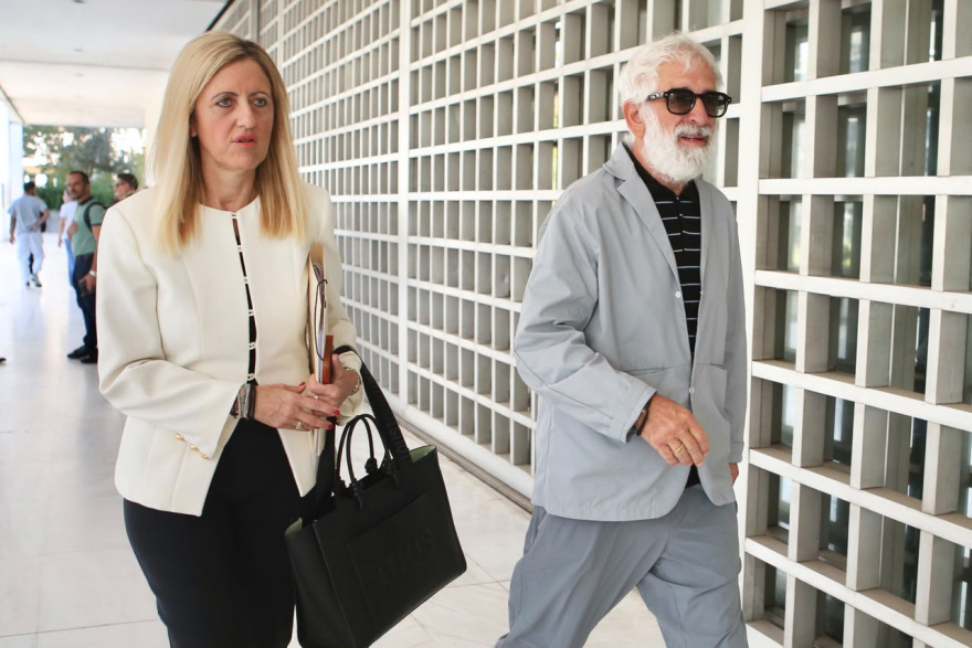 Στον Άρειο Πάγο ο Πέτρος Φιλιππίδης για την αναίρεση της καταδίκης του για τις δύο απόπειρες βιασμού
