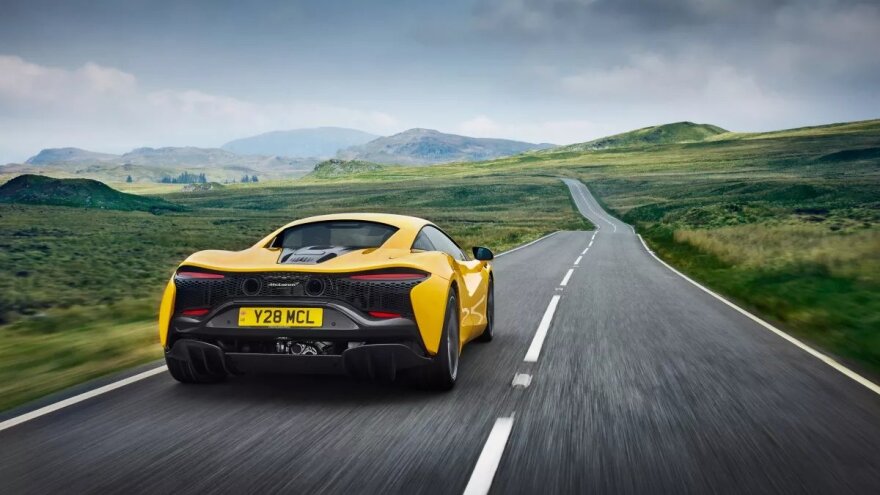 Η αυλαία πέφτει για την υβριδική McLaren 
