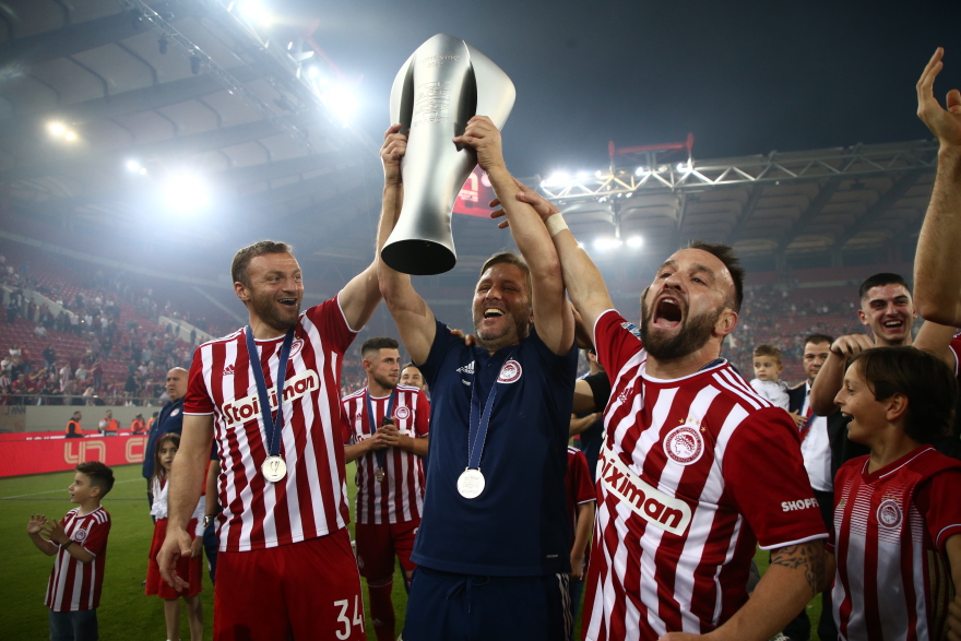 Μεντιλίμπαρ, Βαλβέρδε, Μαρτίνς, Μπάγεβιτς, Μπούκοβι: Ποιος είναι ο κορυφαίος προπονητής στην ιστορία του Ολυμπιακού; 
