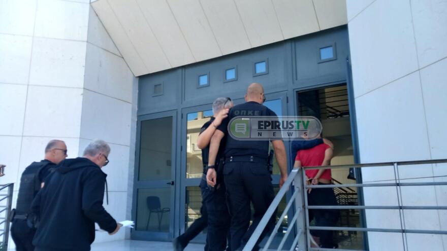 Στον ανακριτή ο 27χρονος για τη δολοφονία της 25χρονης πρώην συντρόφου του στην Ηγουμενίτσα