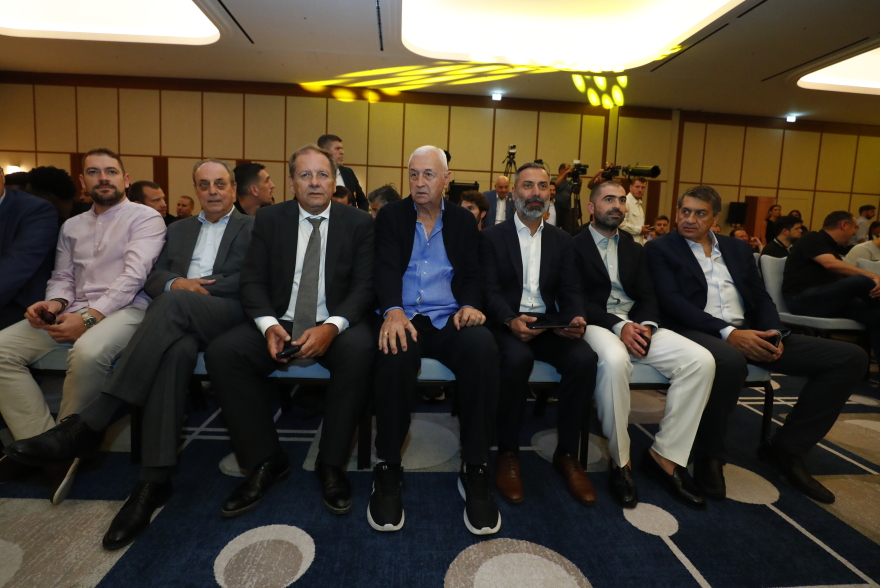 ΑΕΚ: Παρουσίασε της φανέλες για τη σεζόν 2026-27 η «βασίλισσα»