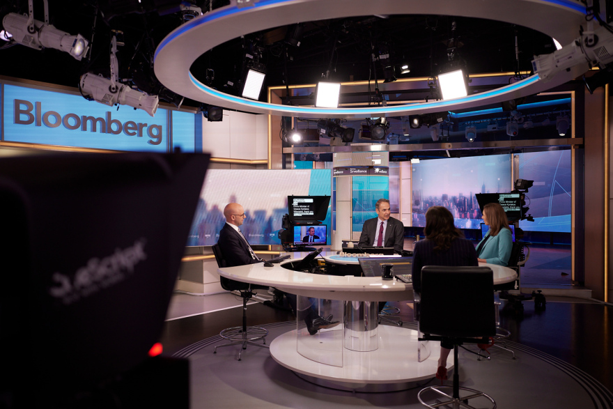 Μητσοτάκης στο Bloomberg: Δύσκολος ο χειμώνας, η Ευρώπη να δώσει δημοσιονομική ευελιξία για τη στήριξη των νοικοκυριών
