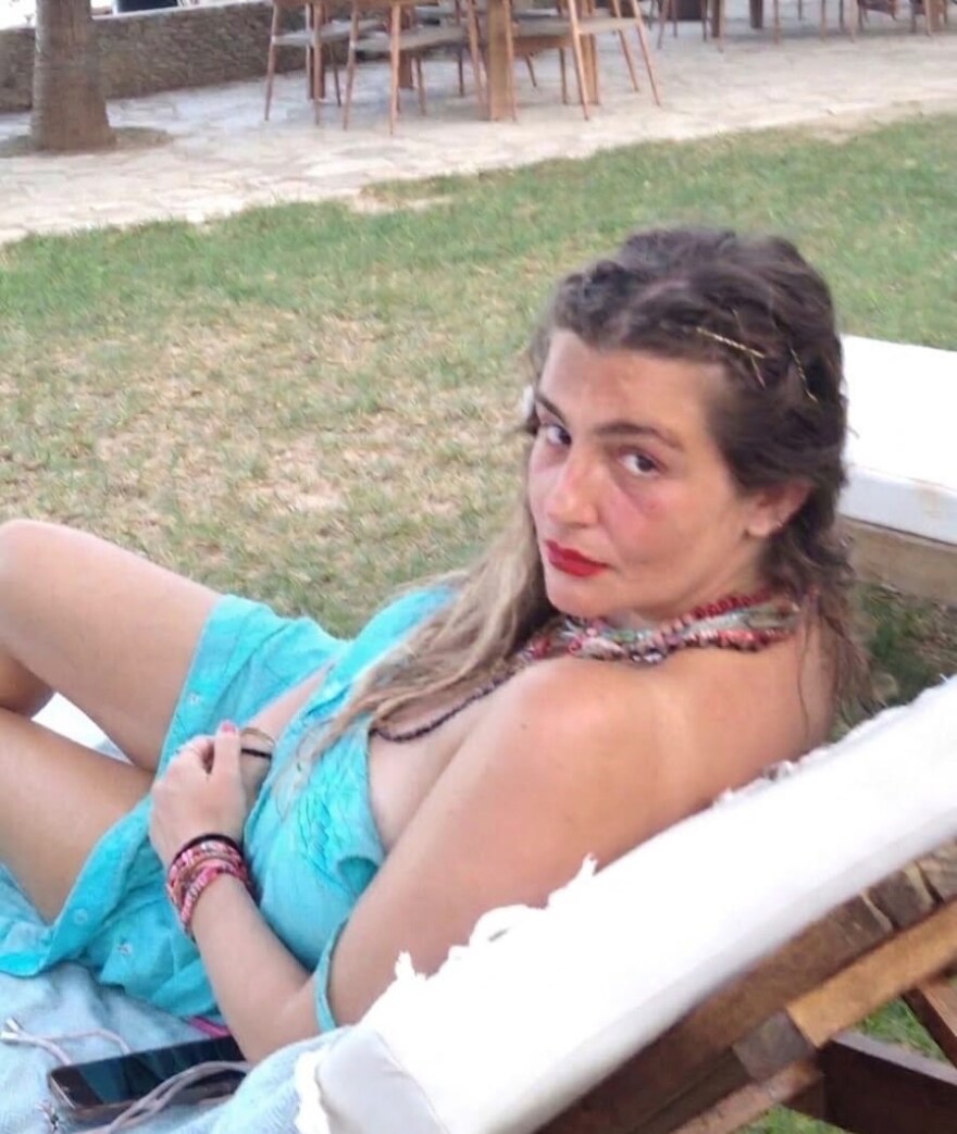 Η Μαρία Κίτσου θυμήθηκε τις φωτογραφίες από τις διακοπές της στη Ζάκυνθο: «Χρειαζόμαστε λίγο καλοκαίρι ακόμα»