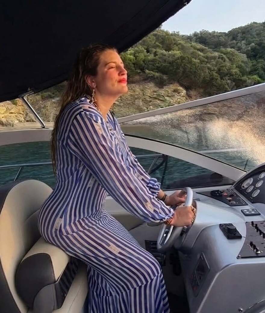 Η Μαρία Κίτσου θυμήθηκε τις φωτογραφίες από τις διακοπές της στη Ζάκυνθο: «Χρειαζόμαστε λίγο καλοκαίρι ακόμα»