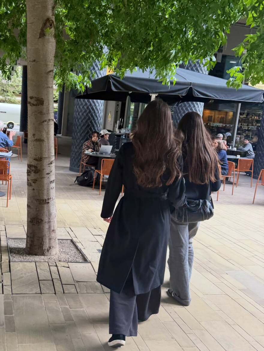 Η Ελένη Μενεγάκη ταξίδεψε στο Λονδίνο: Ένα κεφάλαιο κλείνει και ένα καινούριο ανοίγει, έγραψε