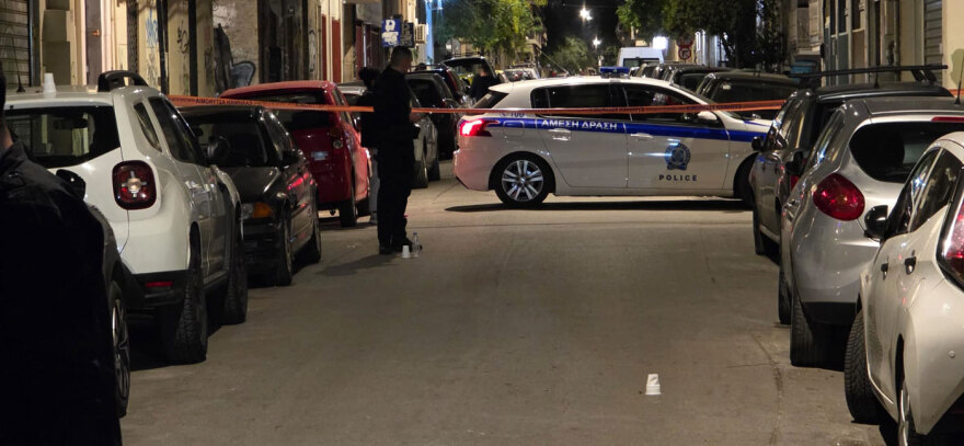 Συναγερμός στον Άγιο Παντελεήμονα: «Γάζωσαν» καφέ και τραυμάτισαν 10χρονο κορίτσι, δείτε βίντεο και φωτογραφίες
