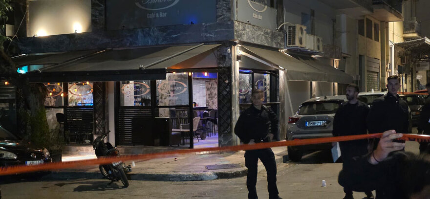 Συναγερμός στον Άγιο Παντελεήμονα: «Γάζωσαν» καφέ και τραυμάτισαν 10χρονο κορίτσι, δείτε βίντεο και φωτογραφίες