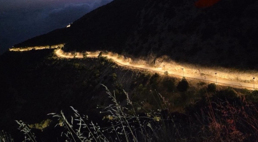 Φως σε 8.693 επικίνδυνα σημεία του οδικού δικτύου, έξυπνοι ιστοί σε 958 χιλιόμετρα δρόμων