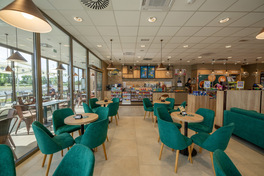Η Coral Shell Licensee εγκαινιάζει το 100ό πρατήριο εκτός συνόρων
