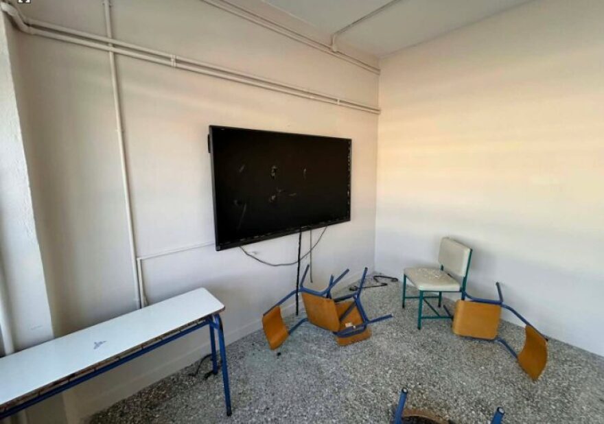Βανδάλισαν σχολείο στην Καλαμάτα λίγο μετά την ανακαίνισή του, μήνυση από τον Δήμο