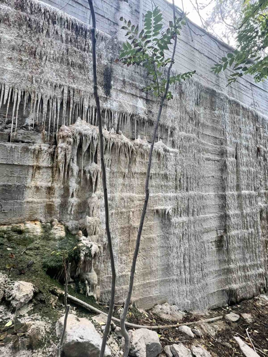 Υγρά απόβλητα από εγκαταστάσεις της Interbeton είχαν σχηματίσει ρυάκι και κατέληγαν στον Κηφισό, συνελήφθη 55χρονος
