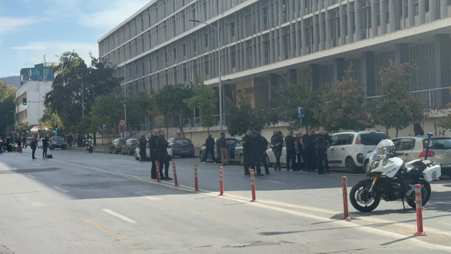 Θεσσαλονίκη: Τηλεφώνημα για βόμβα στο Δικαστικό Μέγαρο
