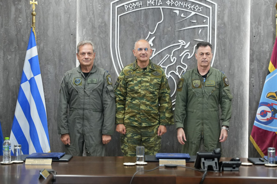 Μαχητικά, πολεμικά πλοία και ειδικές δυνάμεις στη μεγάλη άσκηση «Αλέξανδρος 26», δείτε βίντεο και φωτογραφίες