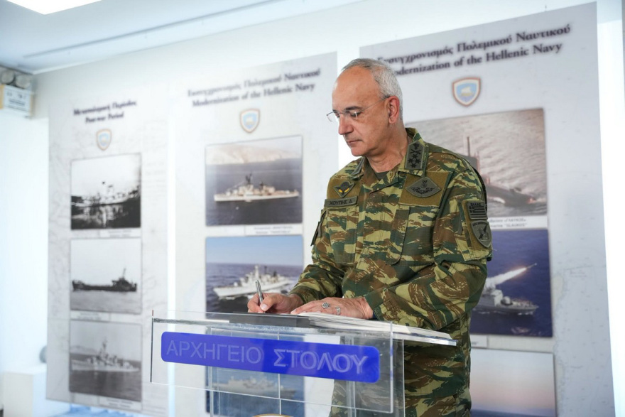 Μαχητικά, πολεμικά πλοία και ειδικές δυνάμεις στη μεγάλη άσκηση «Αλέξανδρος 26», δείτε βίντεο και φωτογραφίες