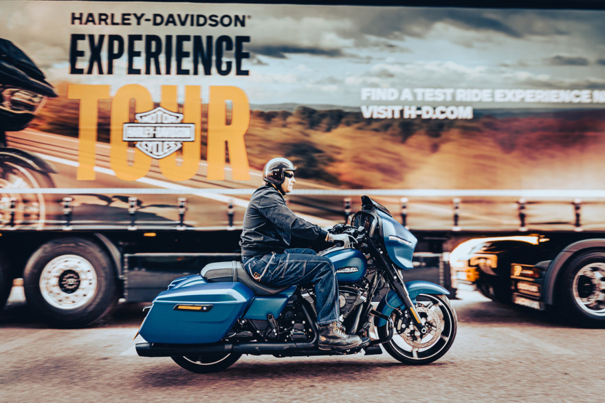 Harley-Davidson Athens: Υποδέχθηκε το Harley-Davidson Demo Truck 2026 με περισσότερους από 240 αναβάτες και 320 test drives