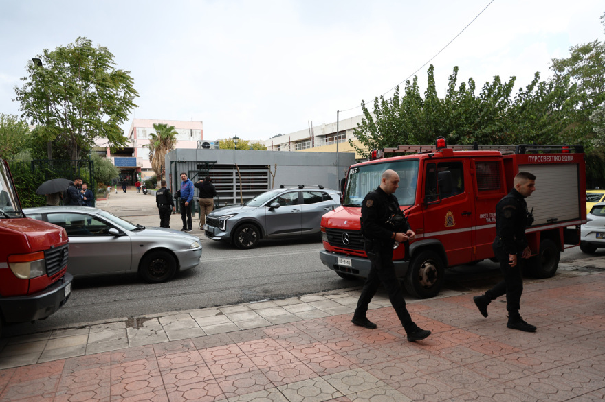 Εκκενώθηκε το σχολικό συγκρότημα της Γκράβας λόγω οσμής φυσικού αερίου, δεν εντοπίστηκε διαρροή, δείτε βίντεο