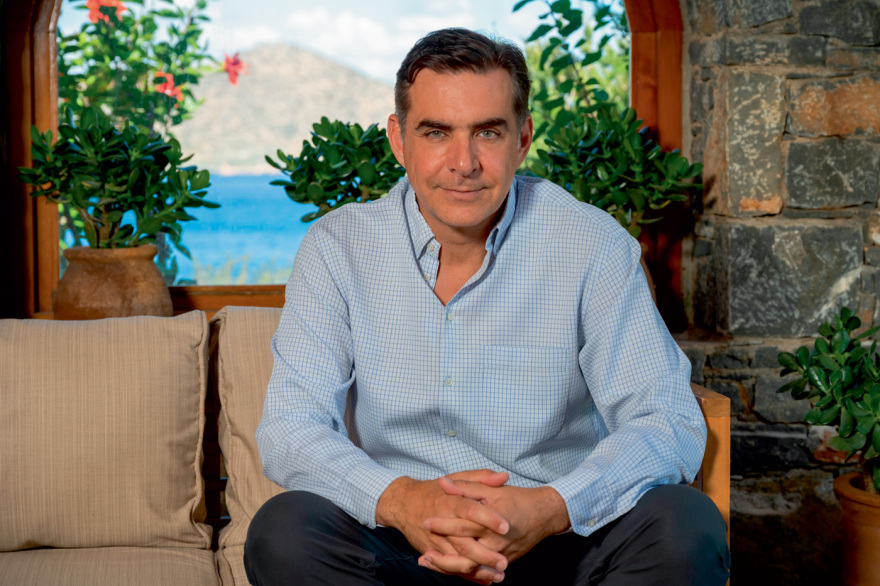 Ηλίας Κοκοτός: Ένας hotelier επικεφαλής της Eurovision στη Βουλγαρία - «Δεν υπάρχουν οι προϋποθέσεις για μια συνεργασία με την ελληνική διοργάνωση»
