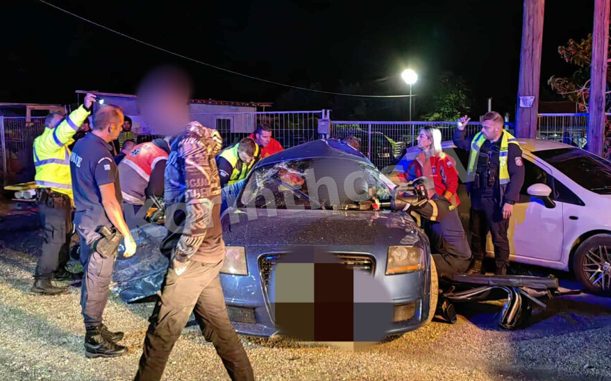 Τραγικό δυστύχημα τη νύχτα στο Δέλτα Κορίνθου: Νεκρός ένας 26χρονος και 5 οι τραυματίες από τη σφοδρή σύγκρουση αυτοκινήτων - Δείτε βίντεο
