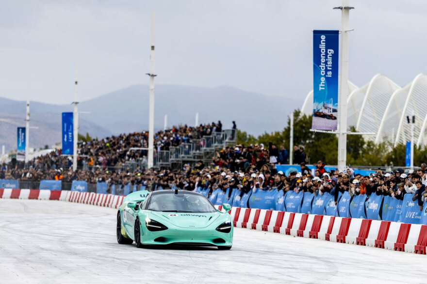 Η Αθήνα στην pole position με McLaren! Χιλιάδες φίλοι του motorsport στο πρώτο Allwyn x McLaren Racing Live event
