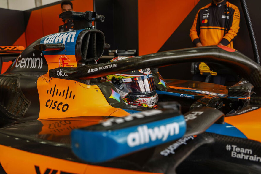 Η Αθήνα στην pole position με McLaren! Χιλιάδες φίλοι του motorsport στο πρώτο Allwyn x McLaren Racing Live event