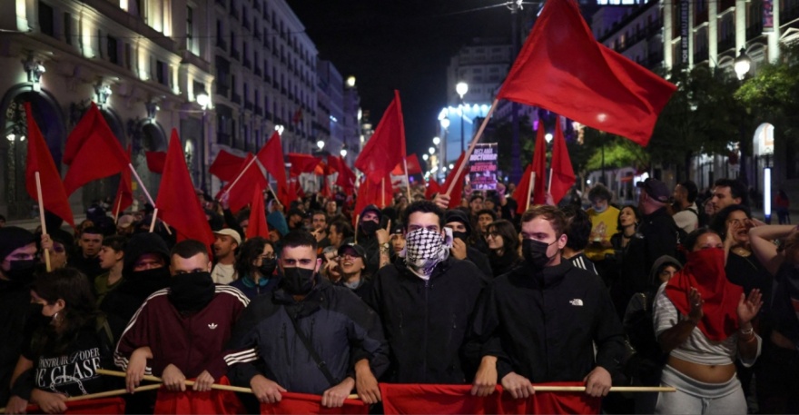  Η στεγαστική κρίση στην Ισπανία λυγίζει τον Σάντσεθ - Οι διαδηλώσεις διογκώνονται ενώ η βουλή απέρριψε τα μέτρα για ενοίκια και εξώσεις 