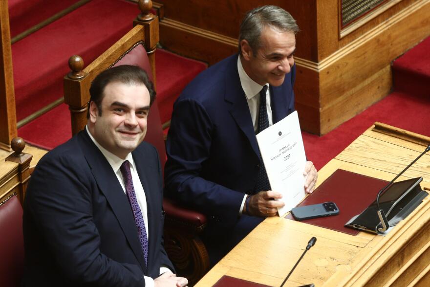 Μήνυμα Ιερώνυμου στη Βουλή: Υπομονή στην αντιμετώπιση των δυσκολιών της μεταξύ μας συνεννοήσεως