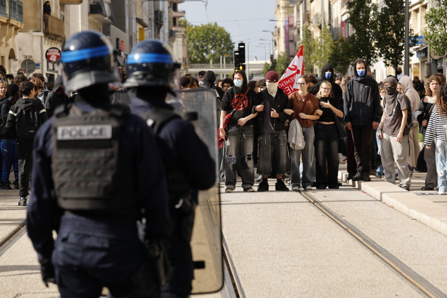 Γαλλία: 5.000 συλλήψεις στις μαθητικές κινητοποιήσεις, εκατοντάδες σχολεία κλειστά