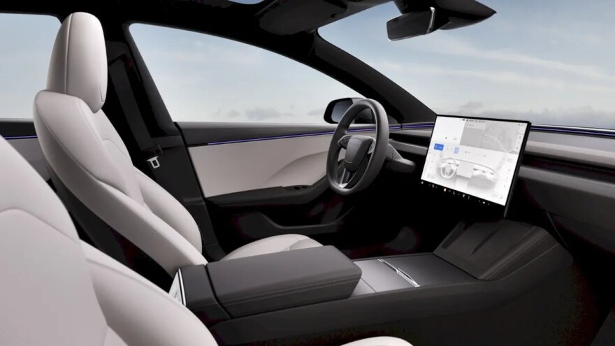 Η Tesla ανανεώνει το Model 3