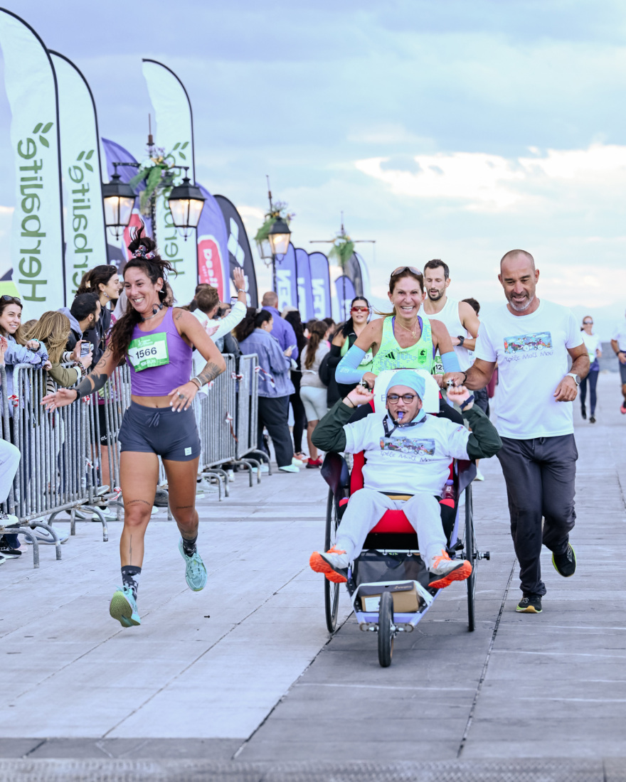 Όλα όσα ζήσαμε στο επετειακό Spetses Mini Marathon

