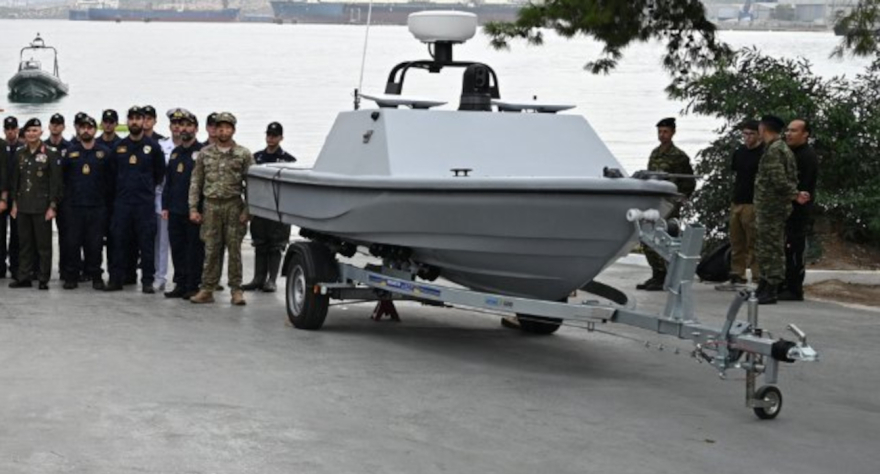 Παρουσιάστηκε ο «Πυρπολητής»: Το drone καμικάζι που κατασκευάστηκε από το Πολεμικό Ναυτικό και μπορεί να επιτίθεται με εκρηκτικά σε εχθρικά πλοία