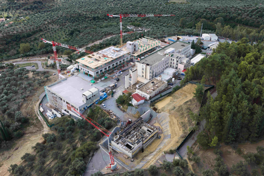 Σε πλήρη εξέλιξη η κατασκευή των τριών νοσοκομείων ΙΣΝ, με ορίζοντα ολοκλήρωσης το 2027