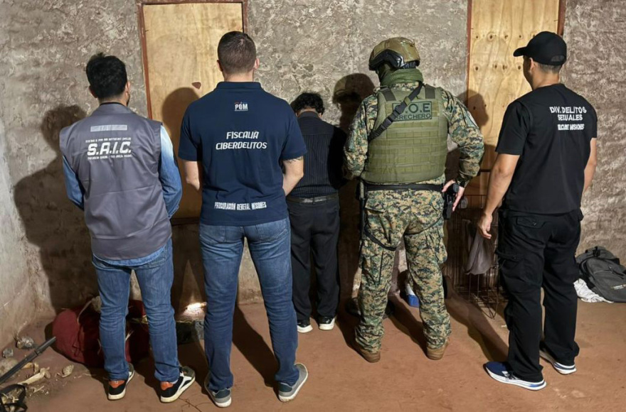 Interpol: 95 συλλήψεις σε 17 χώρες για σεξουαλική κακοποίηση παιδιών, πατέρας πουλούσε υλικό του 5χρονου γιου του

