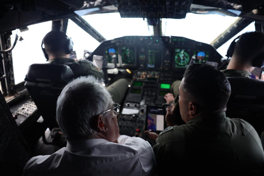 Βλάβη στο Embraer πριν το ταξίδι Τασούλα στη Σλοβενία, ταξίδεψε με ελικοφόρο C27